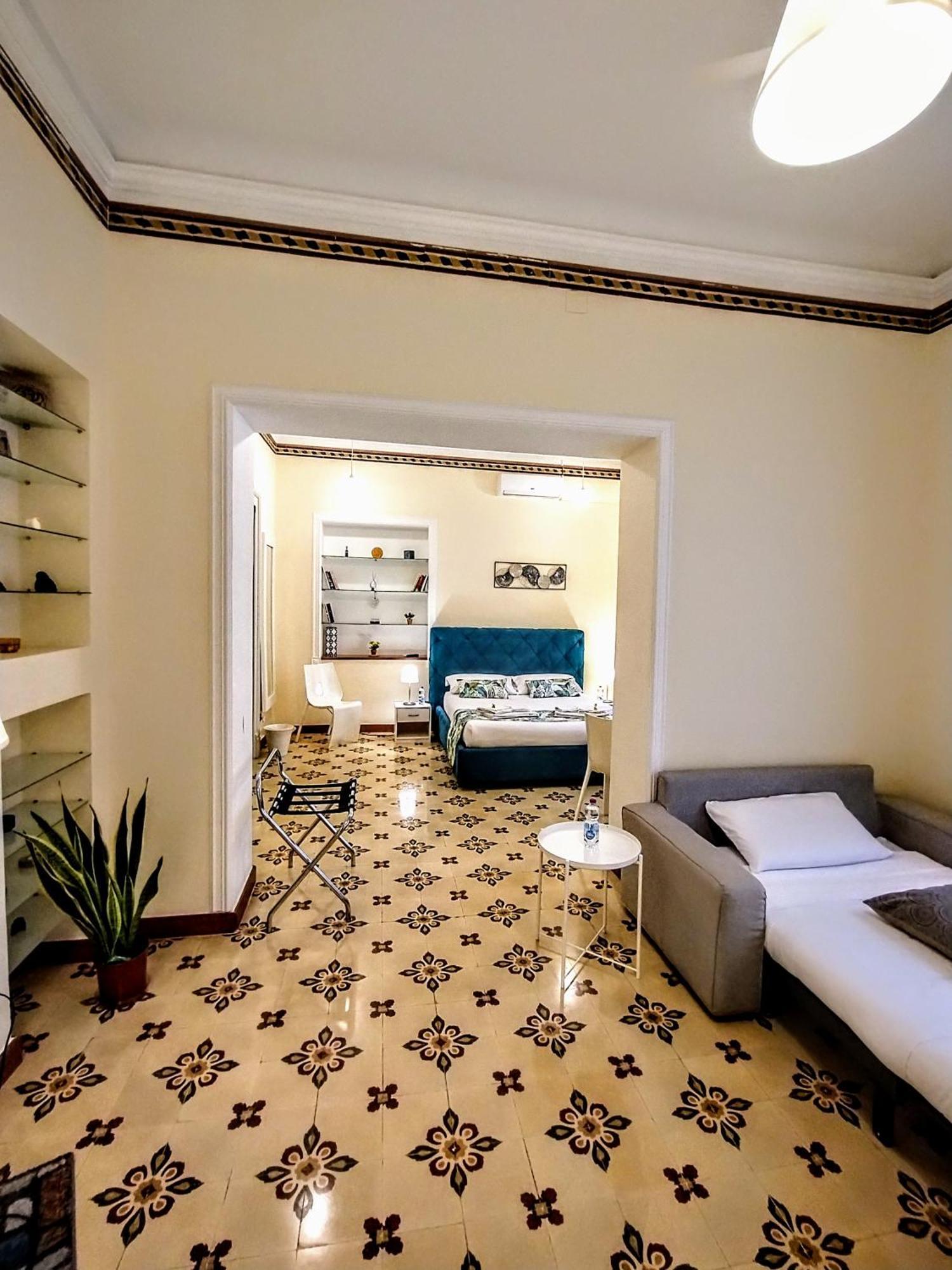Suleima B&B Messina Centro Bagian luar foto