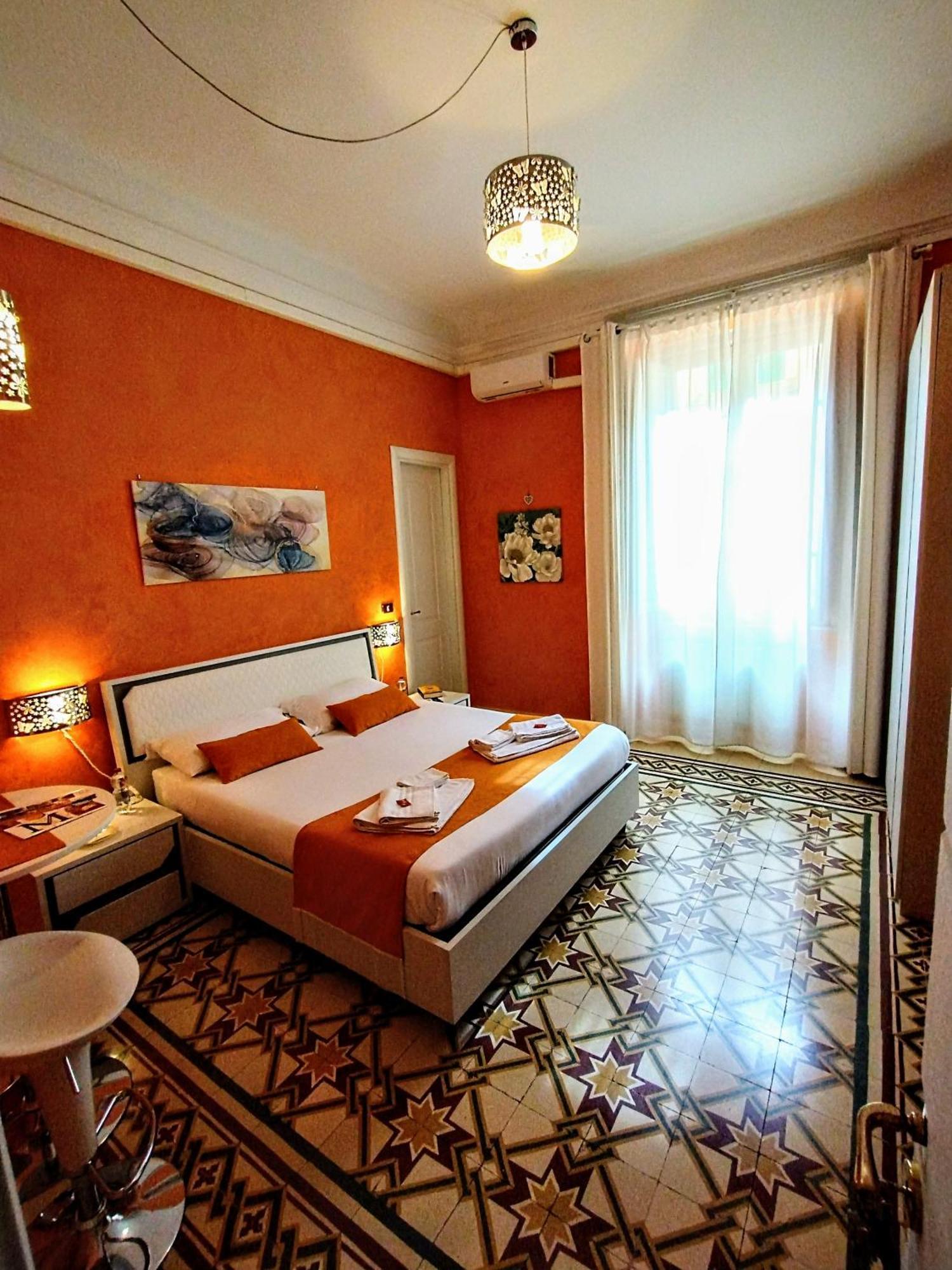 Suleima B&B Messina Centro Bagian luar foto