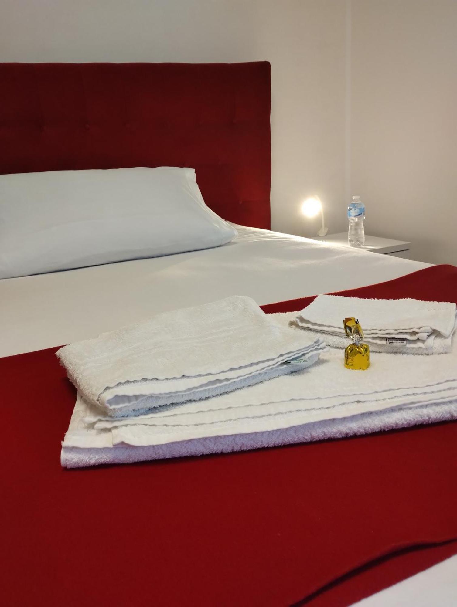 Suleima B&B Messina Centro Bagian luar foto